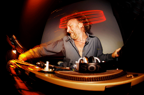 peter-hook-dj-shot1